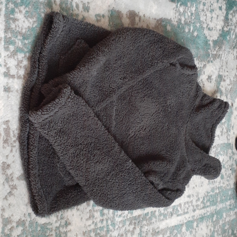 Fleece sweater